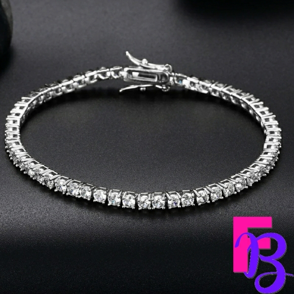 10 CT Diamond Tennis Bracelet - Picture 3 of 5